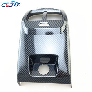 ABS Carbon Look Car Interior Kit Arrière USB Climatisation Sortie Vent Panel Cover Cap Shell pour <span class=keywords><strong>Ford</strong></span> <span class=keywords><strong>Focus</strong></span> <span class=keywords><strong>ST</strong></span> Line X MK4 2019-2021 - Product Image 6