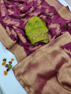 Crêpe de soie pure de créateur avec tissage Zari lourd et Tussles sur Pallu, mariage de style traditionnel, vêtements pour femmes de haute qualité - Product Image 4