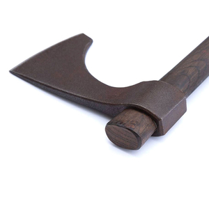 ขวานดามัสกัสพร้อมด้ามจับไม้สีน้ำตาลสำหรับงานกลางแจ้งงานสับเหล็กคาร์บอน - Product Image 3