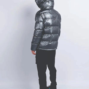 Doudoune réversible surdimensionnée pour hommes 13 couleurs hiver bulle épaisse et chaude Logo personnalisé en gros - Product Image 2