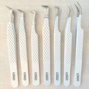 แหนบแยกขนตาต่อขนตาสแตนเลสสีขาว90องศาแบบมืออาชีพแหนบปลายไฟเบอร์พร้อมเครื่องราง - Product Image 1