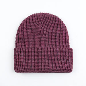 Wholesale Custom Unisex black Beanie Warm Stretchable Minimalist <b>Winter</b> <b>Hat</b> <b>Men</b> Soft Warm Cuffed Beanie Knitted Skull beanie - Product Image 2