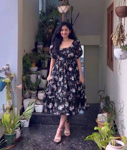 ชุดเดรสสำหรับผู้หญิงสีดำชุดเดรสชิ้นเดียวพิมพ์ลายดอกไม้ชุดใส่งานแต่งดีไซน์เนอร์ชุดราตรีสำหรับงานปาร์ตี้ - Product Image 5