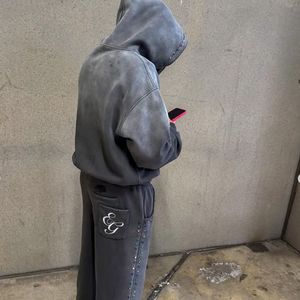 Sudadera holgada de algodón 100% de peso pesado personalizada con diseño único y diamantes de imitación de varios colores - Product Image 6