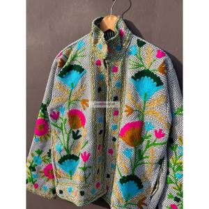 Chaqueta Acolchada de Algodón con Bordado Floral para Mujer, Otoño/Invierno, Dos Bolsillos Laterales, Hecha en India, Chaqueta al por Mayor - Product Image 4