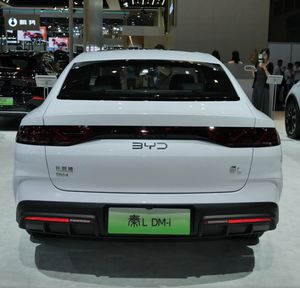 2024-2025 B. Y. D Qin L DM-I DM Hybrid Excellence Edition Véhicule à Énergie Nouvelle EV Voiture Électrique 80KM 120KM B. Y. D Qin L EV SUV - Product Image 5