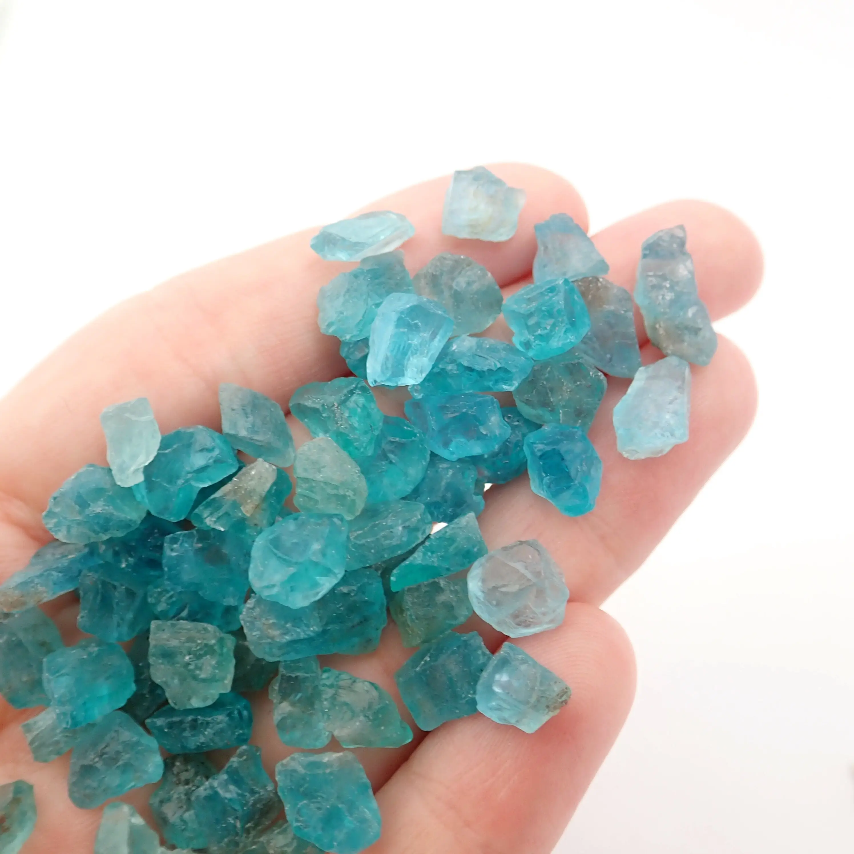 Piedra preciosa de apatita azul más vendida genuina, cabujón de alta calidad, fabricación de piedra suelta para collar, cristales, piedra para joyería