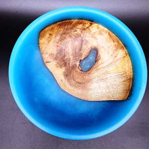 Plato Decorativo de Resina de Origen Indio, Color Marrón, Hecho a Mano, Pulido, Sostenible, Ecológico, Apto para Lavavajillas, para Servir en Fiestas - Product Image 3