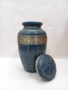 Vente en gros d'urnes de crémation pour adultes en aluminium de style américain au design unique la plus vendue par un fournisseur indien - Product Image 2