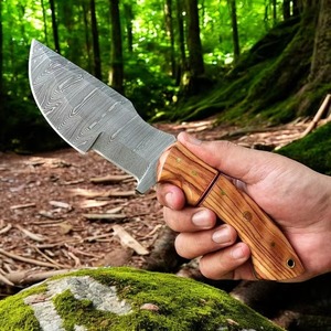 Cuchillo fijo de acero de Damasco hecho a mano personalizado para acampar al aire libre con Funda de cuero, cuchillos de caza al aire libre perfectos - Product Image 5