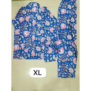 Pijama Largo para Mujer con Estampado Jaipuri, Lindo Diseño de Leopardo, Abotonado, para Invierno - Product Image 1