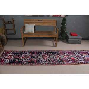 Alfombra Turca Vintage, Alfombra de Pasillo de 2.2x10.8 pies, Alfombra de Lana con Estampado Animal en Tonos Púrpura y Azul - Product Image 3