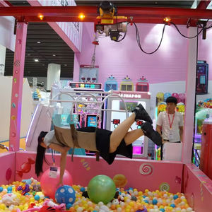 Machine de jeu à griffes humaines populaire, vraies personnes attrapent des cadeaux, machine à grue super grande - Product Image 2