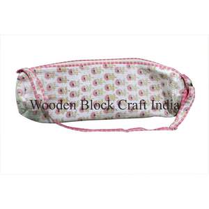 Sac de sport en coton bohème écologique fait à la main avec motif floral, support de rangement pour tapis de yoga, sac de sport avec design pliable pour la salle de sport et le yoga - Product Image 6