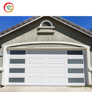 Portes de <span class=keywords><strong>garage</strong></span> sectionnelles modernes en acier isolé avec <span class=keywords><strong>porte</strong></span> piétonne et fenêtres, <span class=keywords><strong>ouverture</strong></span> électrique <span class=keywords><strong>automatique</strong></span>, surface finie pour usage domestique - Product Image 2