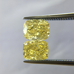 Fancy Intense Yellow <b>Long</b> <b>Cushion</b> Cut 1.00 Carat Size SI2 Clarity GIA Certified 100% Natural Loose Diamonds From India Wholesale - Product Image 1