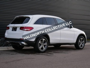 Mercedes-Benz GLC 300 Premium G-Class SUV 4x4 essence tout-terrain automatique turbo cuir R17 caméra à vendre - Product Image 4