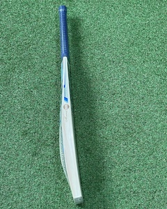 SS TON BAT DE CRICKET DE SAULE ANGLAISE 7000 - Product Image 2