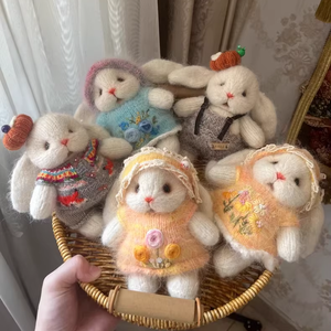 Juguete de Ganchillo de Lana, Muñeco Amigurumi, Oso de Peluche Hecho a Mano, Conejito de Pascua Tejido a Mano, con Extremidades Móviles, Juguete de Peluche - Product Image 1