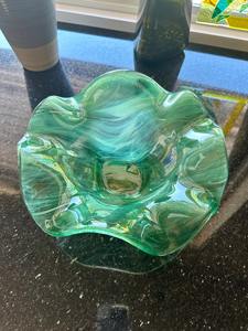 Tazón de Resina Artístico Premium, Tazón Decorativo Contemporáneo Hecho a Mano con Superficie Lisa, Modelo para Decoración de Mesa, Bajo Costo - Product Image 2