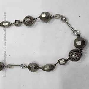 Collier vintage en résine écologique nouvelle tendance cordon de fil coloré en forme de papillon naturel pour les cadeaux d'anniversaire de mariage - Product Image 1