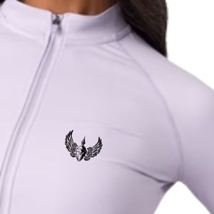 เสื้อแจ็คเก็ตออกกำลังกายผู้หญิง แขนยาว รุ่น Lavender Full Zip Funnel น้ำหนักเบา ระบายอากาศได้ดี เหมาะสำหรับเล่นกีฬาและสวมใส่เป็นชั้นใน - Product Image 3