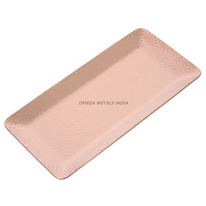 Plateau de service ovale en or haut de gamme Design élégant avec surface lisse pour une décoration intérieure élégante et divertissante - Product Image 2