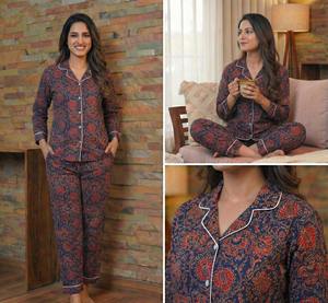 Hermoso Conjunto de Pijama de Algodón Térmico y Transpirable Hecho a Mano en India, con Cuello en V y Manga Larga para Mujer, Ropa de Dormir de Verano - Product Image 2
