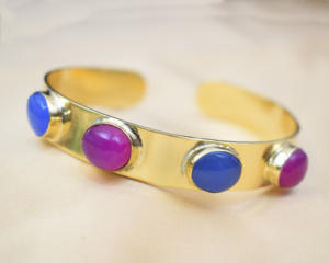 Pierre précieuse naturelle 9X11 MM avec bracelets en pierre de forme ovale à la mode réglables faits à la main plaqués or 18 carats - Product Image 3