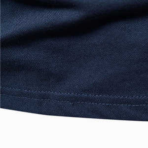 La mejor calidad de peso ligero para hombres para camisetas de polo Nuevo diseño con logotipo personalizable Patrón sólido - Product Image 5