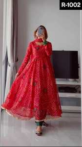 Vêtements ethniques à la mode en organza de soie impression numérique fantaisie non cousue Salwar Kameez Design moderne vêtements de festival de mariage - Product Image 3