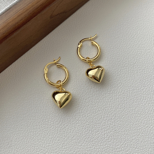 أقراط متدلية على شكل قلب مطلية بالذهب عيار 18 قيراط أقراط طارة على شكل قلب فضي للنساء من الفضة الإسترلينية - Product Image 4