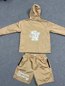 Ensemble coupe-vent léger avec short pour homme, tenue de survêtement streetwear à logo personnalisé - Product Image 2