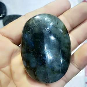 L'exportateur indien offre une pierre de palmier en Labradorite véritable de qualité supérieure pour la guérison des chakras pierre semi-précieuse artisanat en vrac meilleur - Product Image 2