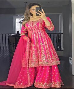 Gorgeous Bridal Wear Kanchipuram <strong>Dress</strong> <strong>with</strong> Opulent Zari Embroidery and Floral <strong>Patterns</strong> Stunning Reception Wear <strong>Net</strong> - Product Image 2