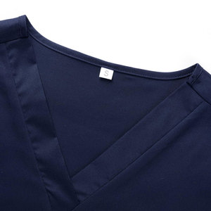 Meilleurs modèles disponibles de blouses médicales pour femmes, nouvelles et élégantes, idéales pour les cliniques, blouses médicales pour femmes en vente - Product Image 4