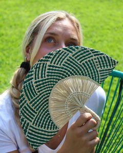 Venta al por mayor Seagrass Handfan Vietnam Handwoven Cooling Tool para uso diario Ventas al por mayor Seagrass Handfan Export Standard - Product Image 3