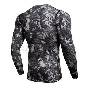 Equipo de entrenamiento de lucha de buena calidad personalizado para hombres Rash Guard MMA Rash Guard en precio razonable - Product Image 2