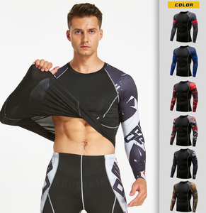 Camiseta de surf personalizada para hombre Rush Guard, ropa deportiva para gimnasio y MMA de fabricación pakistaní - Product Image 4