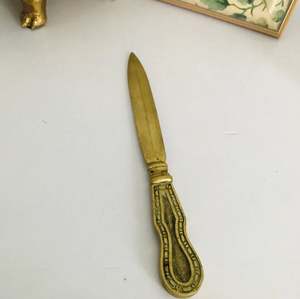 Ouvre-lettre décoratif en laiton AK en laiton fini polonais pièce de luxe pour décor de bureau/article de vaisselle - Product Image 2