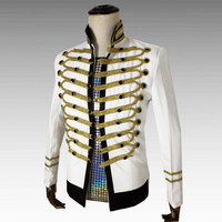 Veste intelligente et légère pour batteurs avec tissu de mobilité amélioré et détails de conception subtils inspirés du rock