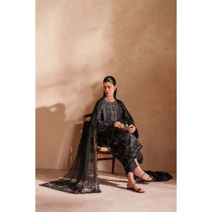 Ensemble chemise brodée bohème, dupatta en mousseline et pantalon - Style IZNIK - Printemps/Été - Product Image 6