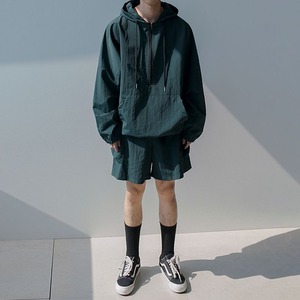 Chaqueta acolchada de bombardero personalizada para hombre, con cierre de escote acanalado a rayas y cortavientos con cuello levantado y logotipo en la parte delantera - Product Image 1