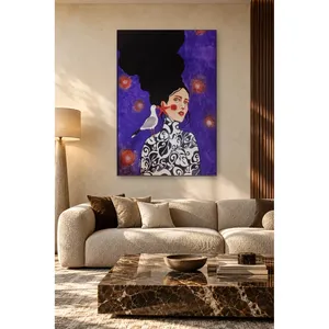 Impresión en lienzo de Fida Woman con gaviota y estrella de mar en una noche púrpura - Product Image 1
