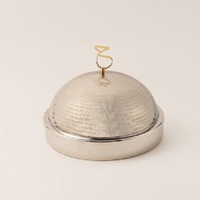 Casserole ronde en acier inoxydable moderne de qualité supérieure avec couvercle en dôme pour un usage domestique et hôtelier Plat à fondue pour mariage Passe au lave-vaisselle