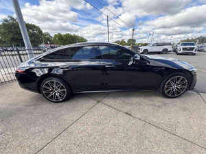 Coupé 4 portes GT 53 2023-2024 d'occasion, moteur turbo puissant en ligne, intérieur avec pack technologie moderne, fourni du Japon - Product Image 6