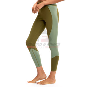 Mallas deportivas personalizadas para mujer, hechas de colección de verano LICRA/poliéster - Product Image 2