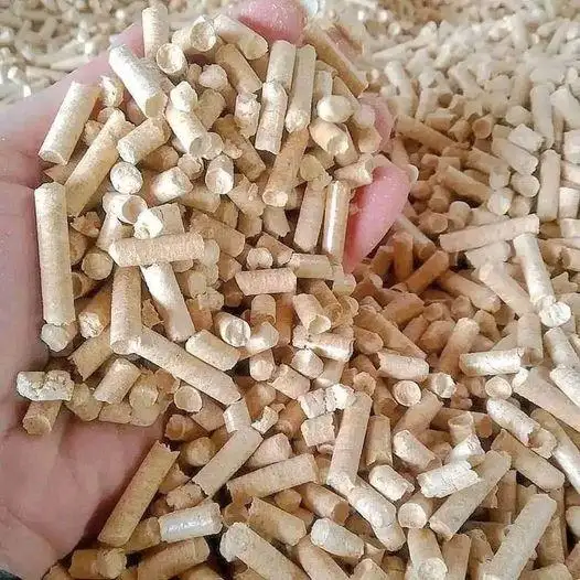 Wood Pellets EN Plus A1 Class Wood Pellet Stove For Heating System Wood Pellets 6mm 8mm Low Ash, Low Moisture