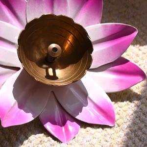 การออกแบบดอกบัวทำจากทองเหลืองหลากสีสำหรับงานแต่งงานในบ้านและของตกแต่งเทศกาล - Product Image 4