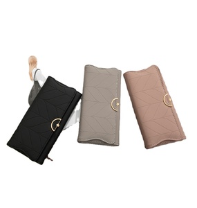 <span class=keywords><strong>Portafoglio</strong></span> Lungo da <span class=keywords><strong>Donna</strong></span> all'Ingrosso, Design Fresco e Geometrico, <span class=keywords><strong>in</strong></span> Pelle PU Goffrata, Porta Carte e Borsellino Pieghevole a Tre Ante - Product Image 1